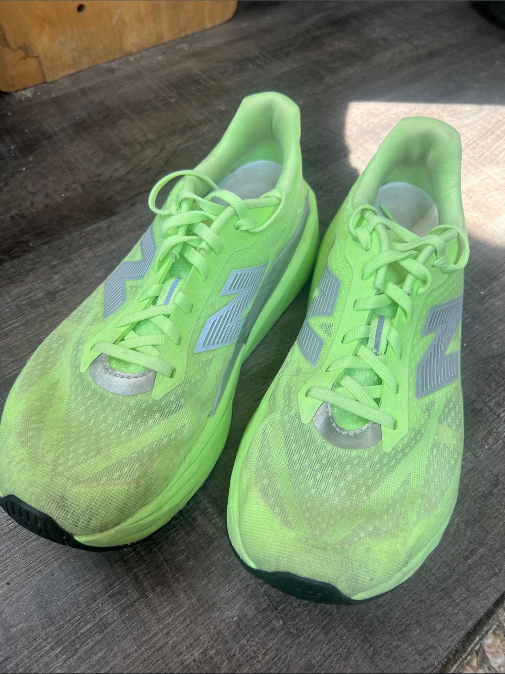 New Balance men’s 9 Rebel